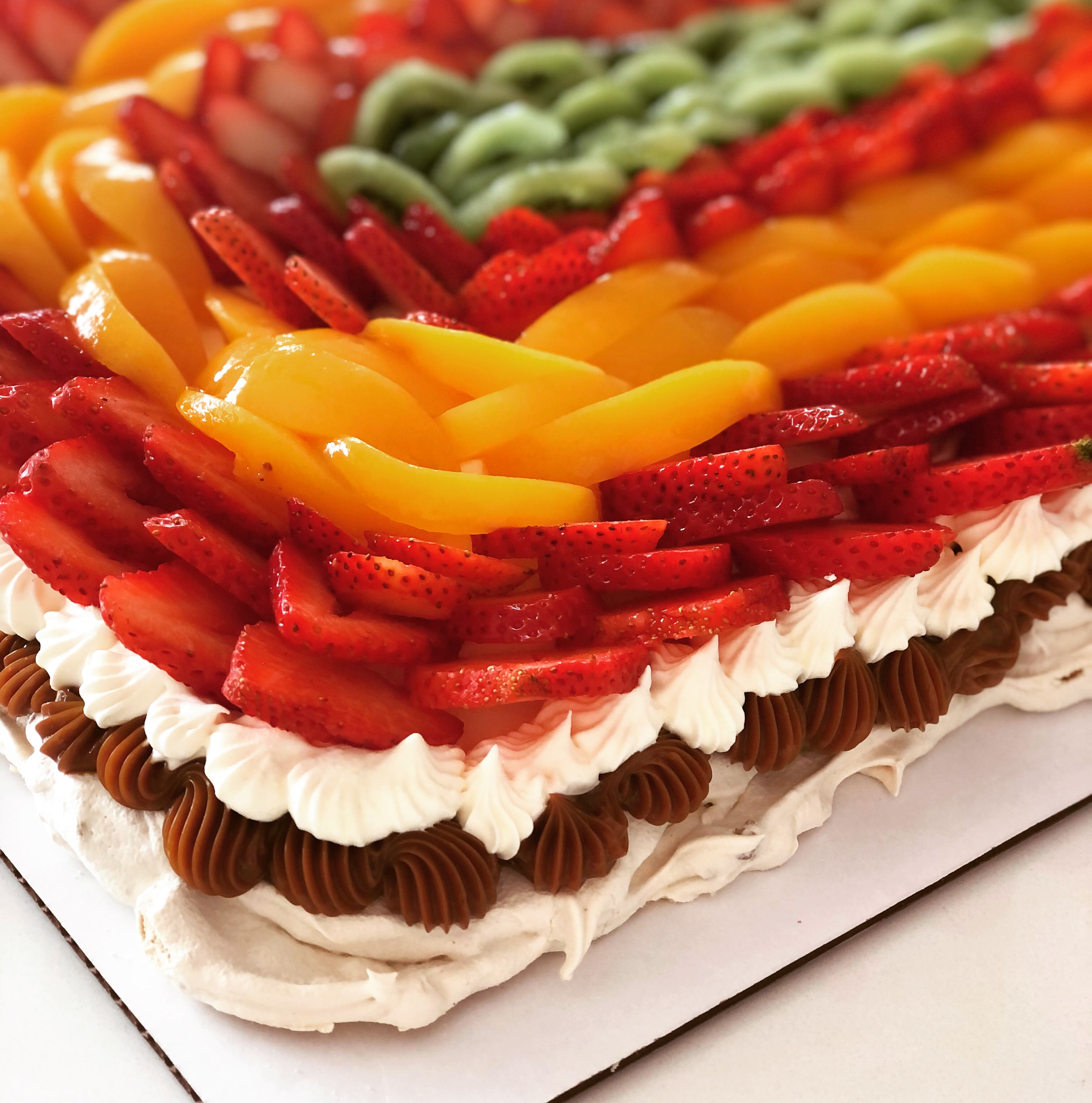 Pavlova for 24 – The Bakers Studio USA